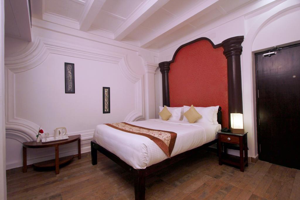 Le Chateau Puduccseri Szoba fotó
